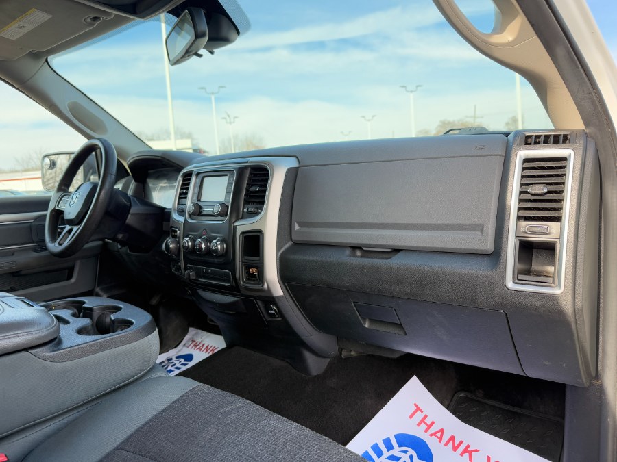 2016 RAM 1500 4WD Crew Cab 149