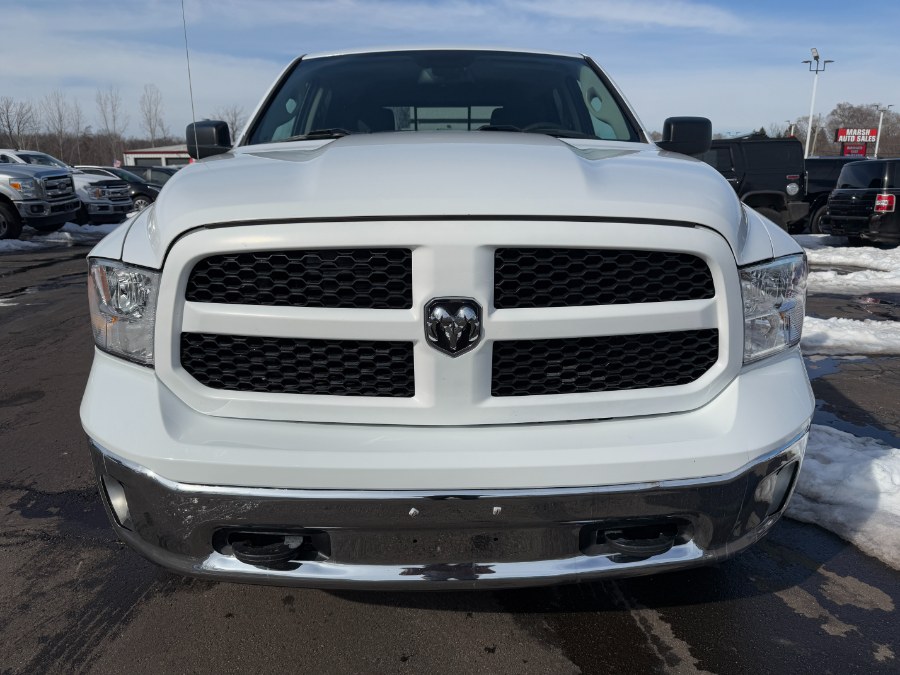 2016 RAM 1500 4WD Crew Cab 149