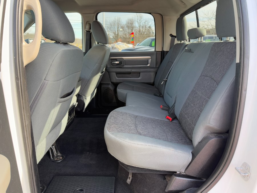 2016 RAM 1500 4WD Crew Cab 149