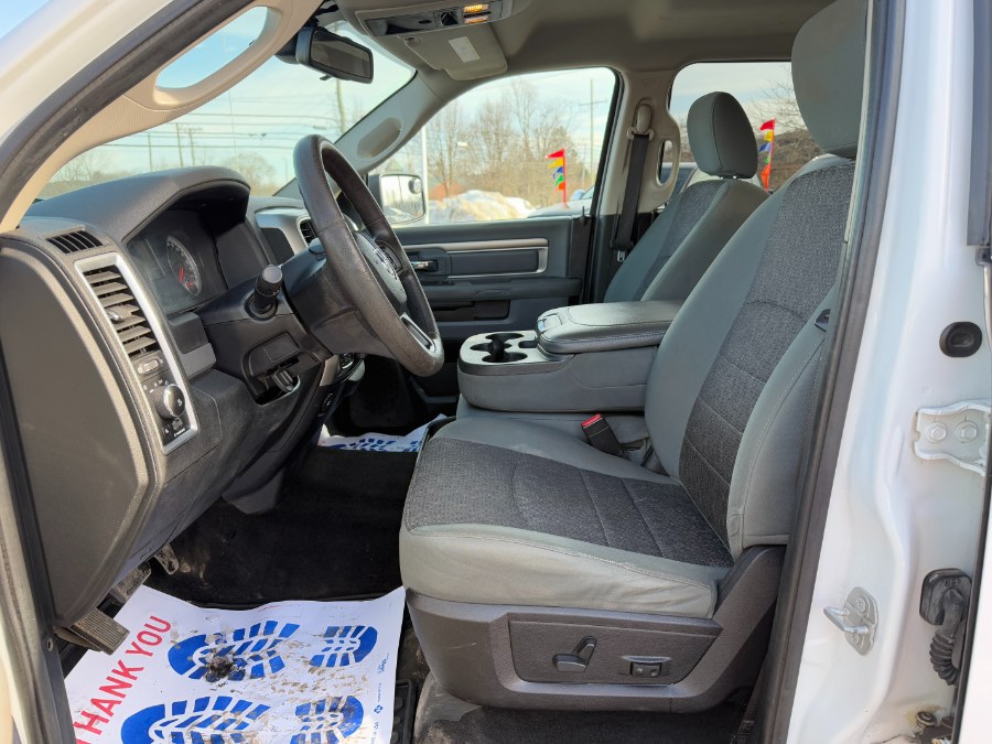 2016 RAM 1500 4WD Crew Cab 149