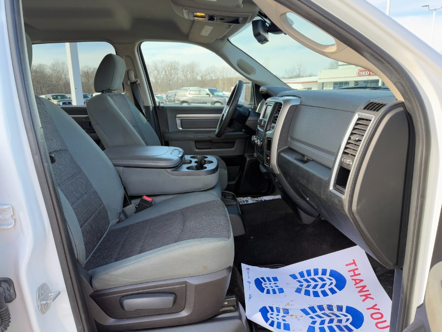 2016 RAM 1500 4WD Crew Cab 149