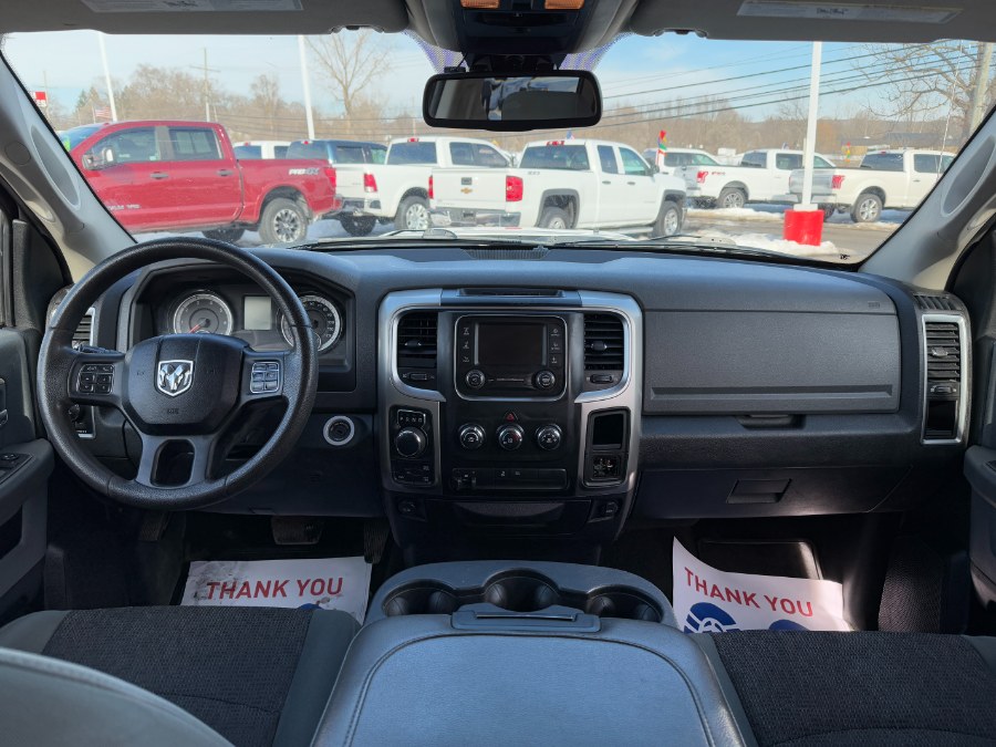 2016 RAM 1500 4WD Crew Cab 149