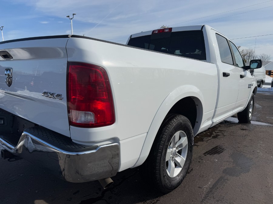 2016 RAM 1500 4WD Crew Cab 149