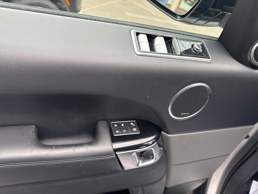 2019 Land Rover Range Rover Sport HSE photo