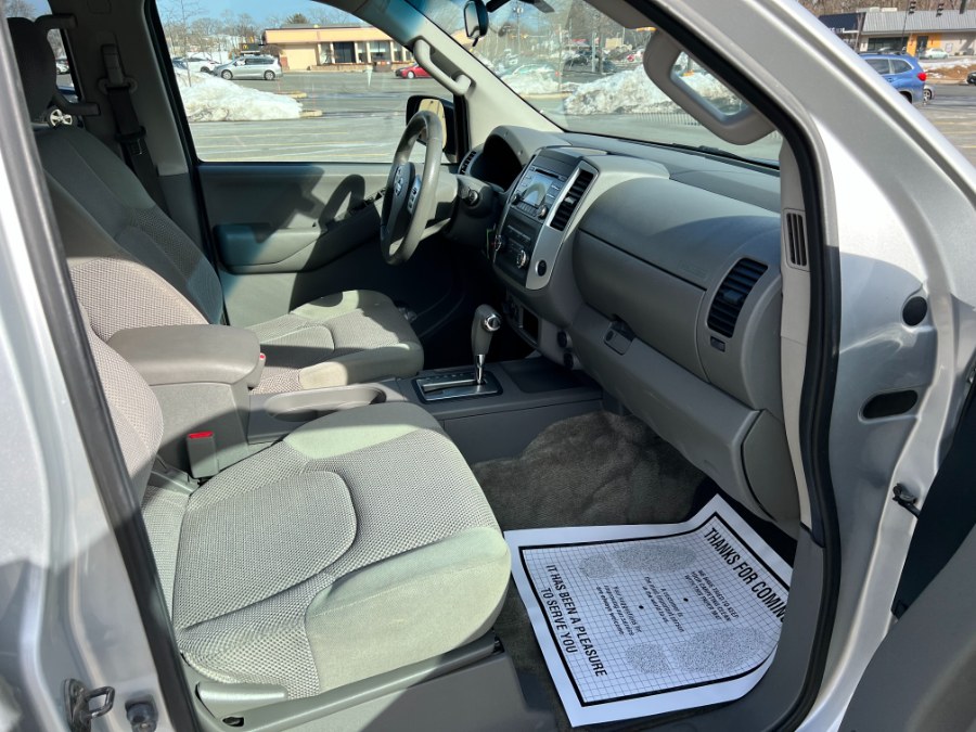2013 Nissan Frontier S photo