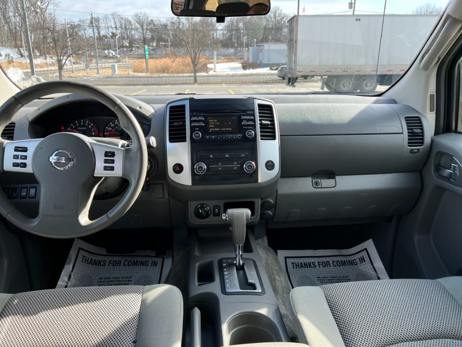 2013 Nissan Frontier S photo