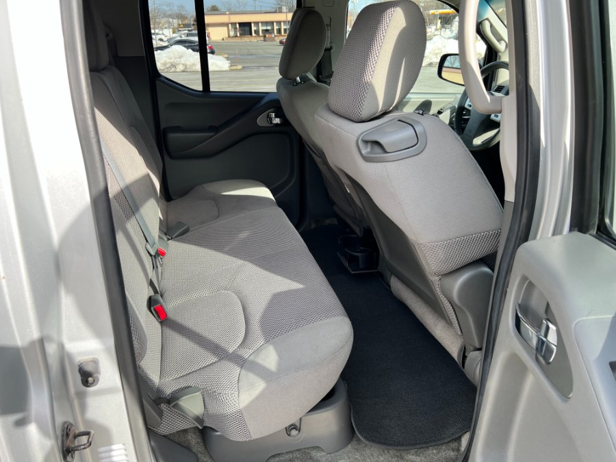 2013 Nissan Frontier S photo