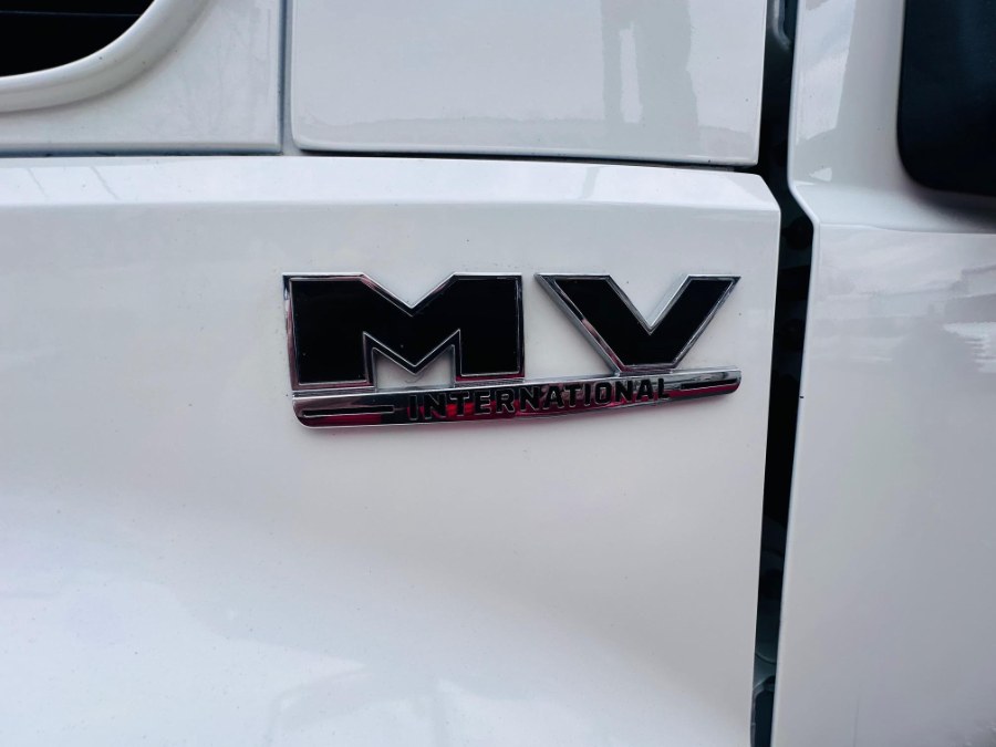 2020 International MV BOX TRUCK photo