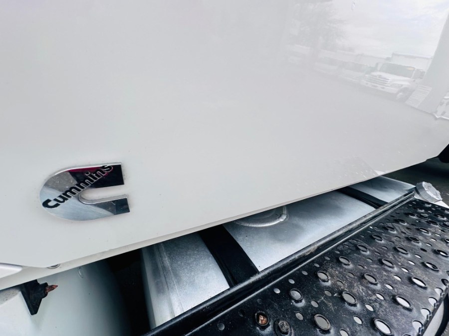 2020 International MV BOX TRUCK photo