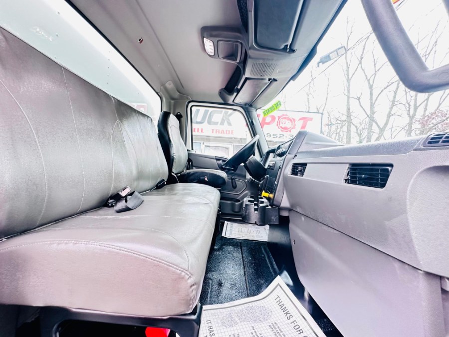 2020 International MV BOX TRUCK photo