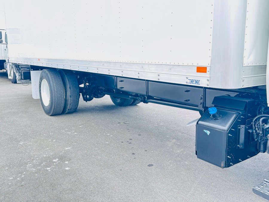 2020 International MV BOX TRUCK photo