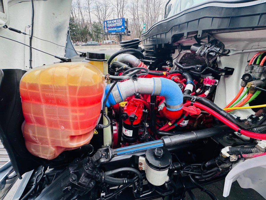 2020 International MV BOX TRUCK photo