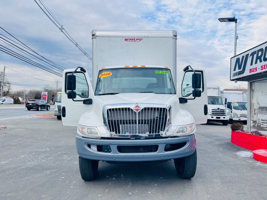 2020 International MV BOX TRUCK photo