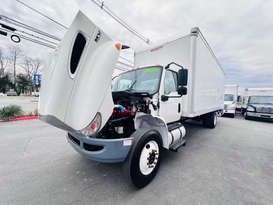 2020 International MV BOX TRUCK photo