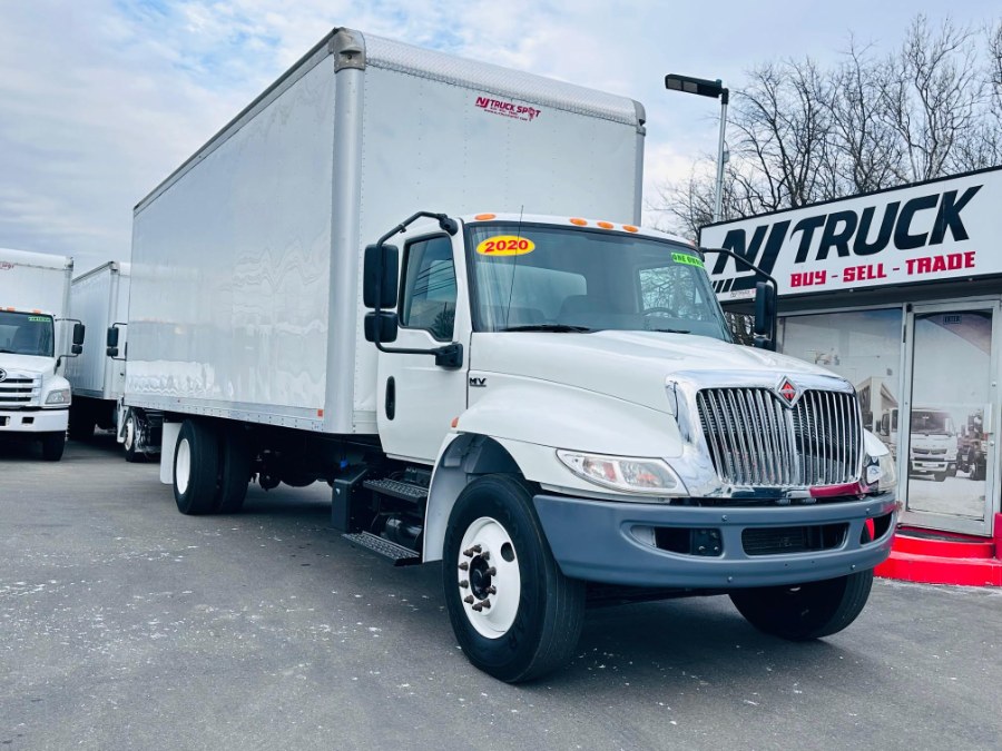 2020 International MV BOX TRUCK photo