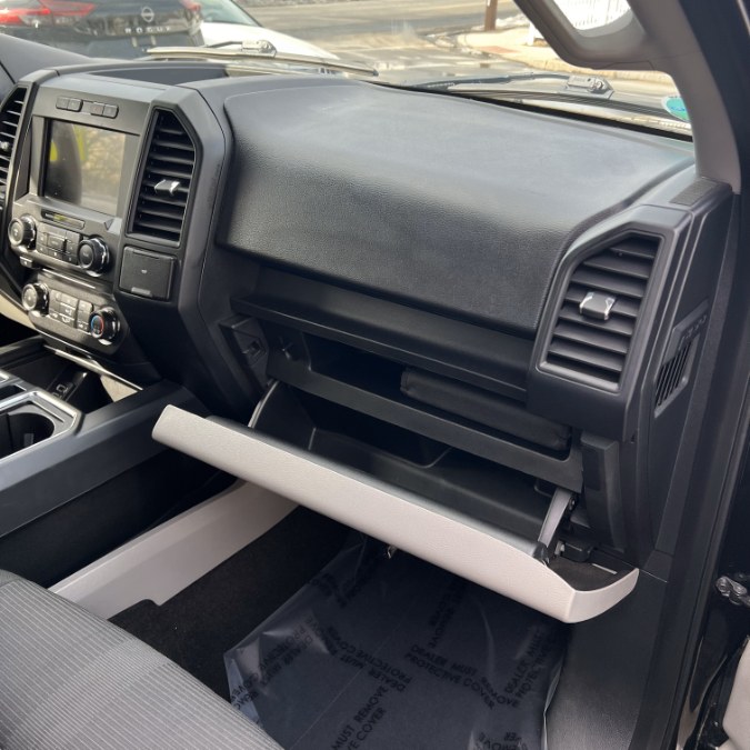 2018 Ford F-150 XL 4WD SuperCrew 5.5'' Box photo