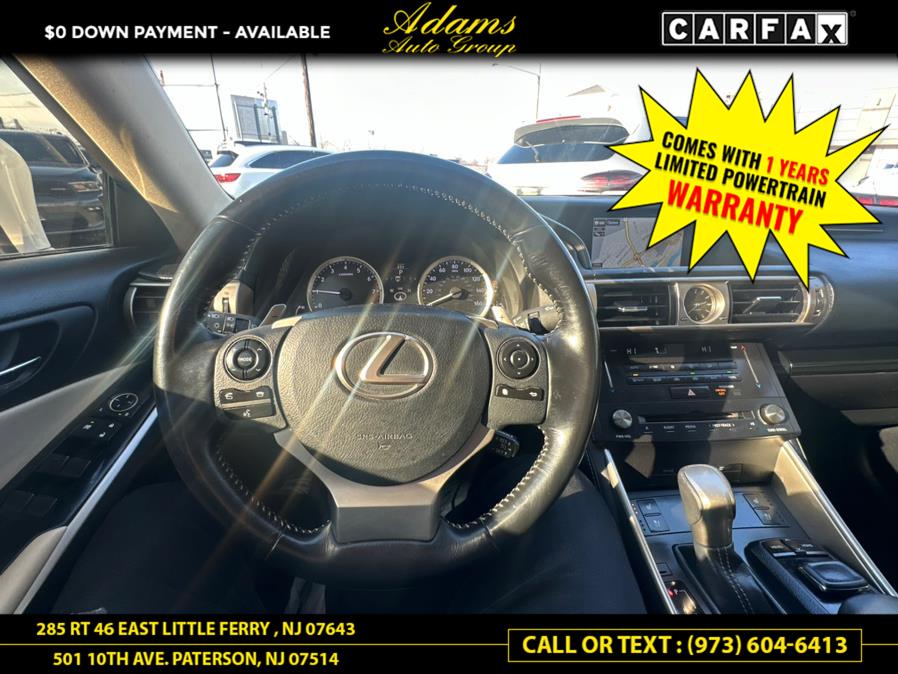2016 Lexus IS 300 photo