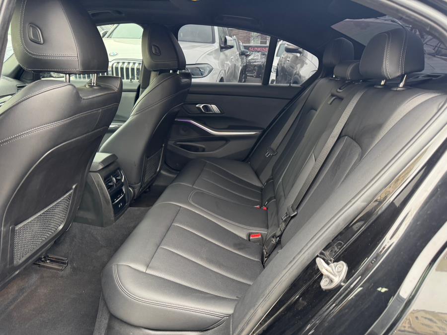 2022 BMW 3-Series 330i Sedan North America photo