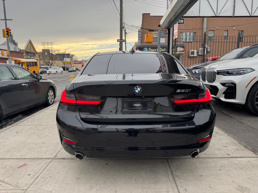2022 BMW 3-Series 330i Sedan North America photo