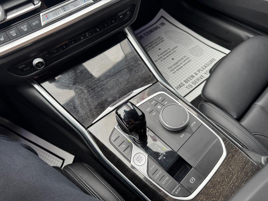 2022 BMW 3-Series 330i Sedan North America photo