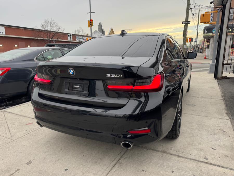 2022 BMW 3-Series 330i Sedan North America photo