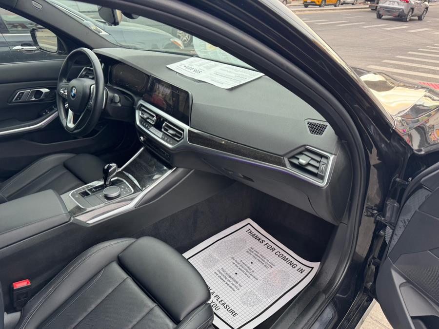 2022 BMW 3-Series 330i Sedan North America photo