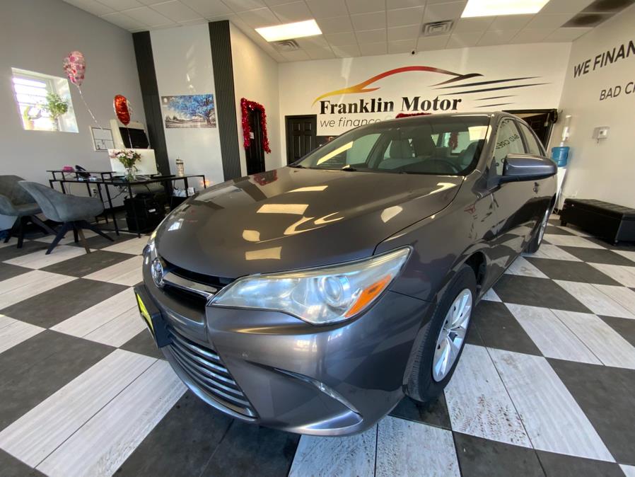 2016 Toyota Camry 4dr Sdn I4 Auto LE (Natl) photo