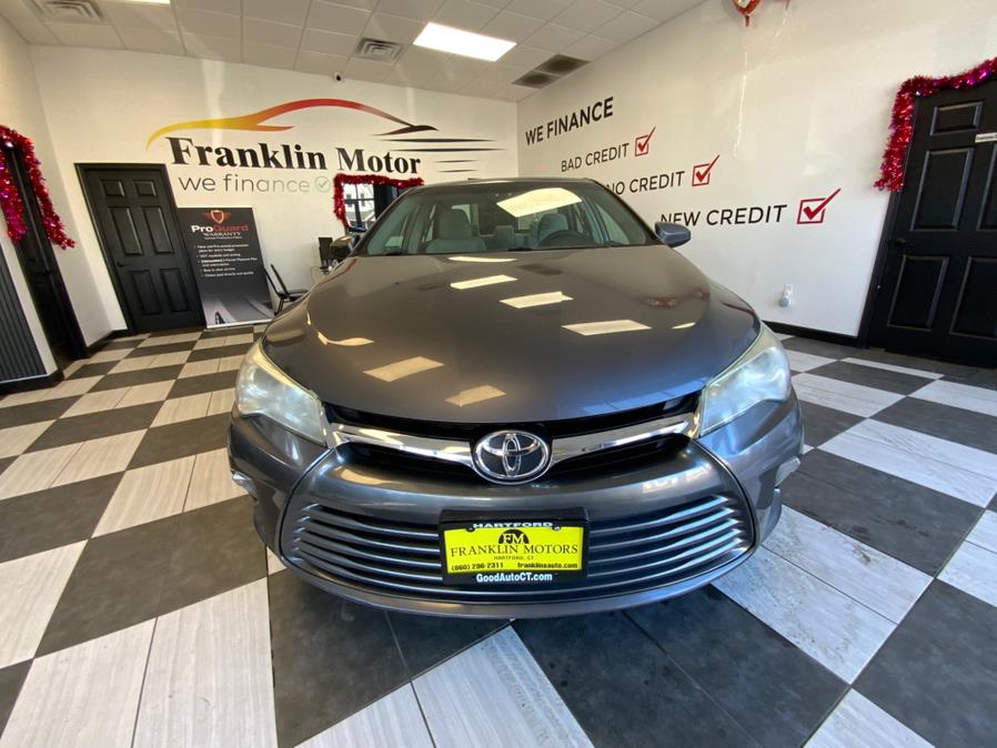 2016 Toyota Camry 4dr Sdn I4 Auto LE (Natl) photo