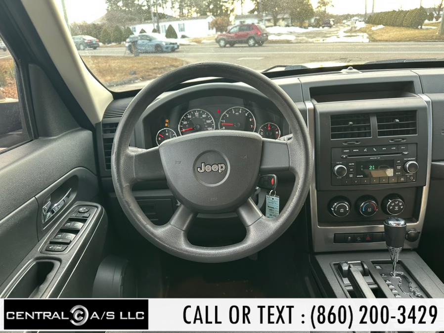 2010 Jeep Liberty Sport photo