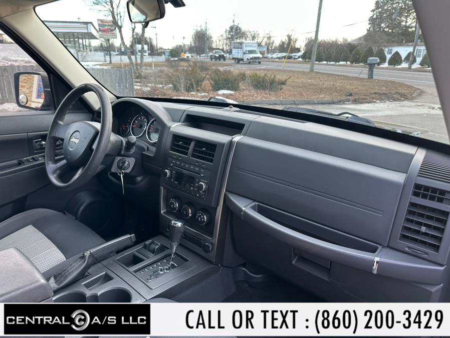 2010 Jeep Liberty Sport photo