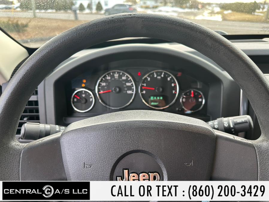 2010 Jeep Liberty Sport photo