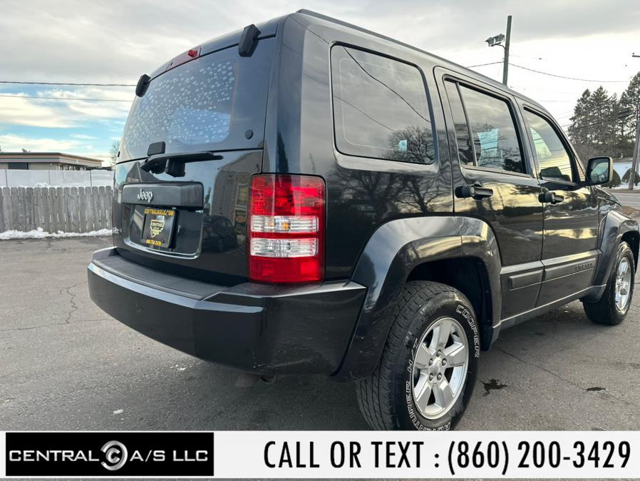 2010 Jeep Liberty Sport photo