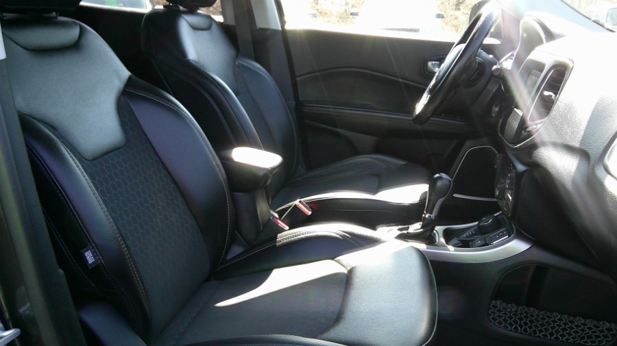 2019 Jeep Compass Latitude 4x4 photo