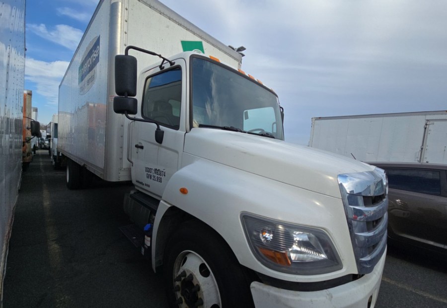 2020 Hino 268 26FT BOX TRUCK + LIFT GATE + N photo
