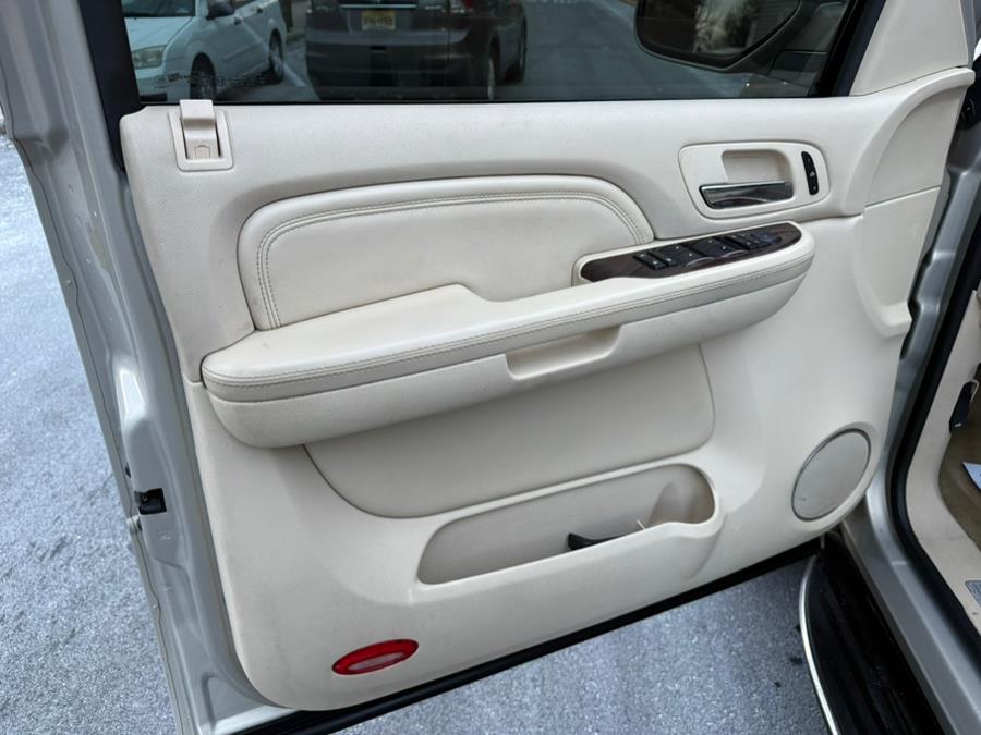 2007 Cadillac Escalade photo
