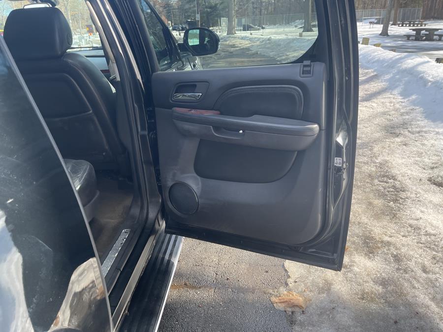 2008 Cadillac Escalade ESV photo