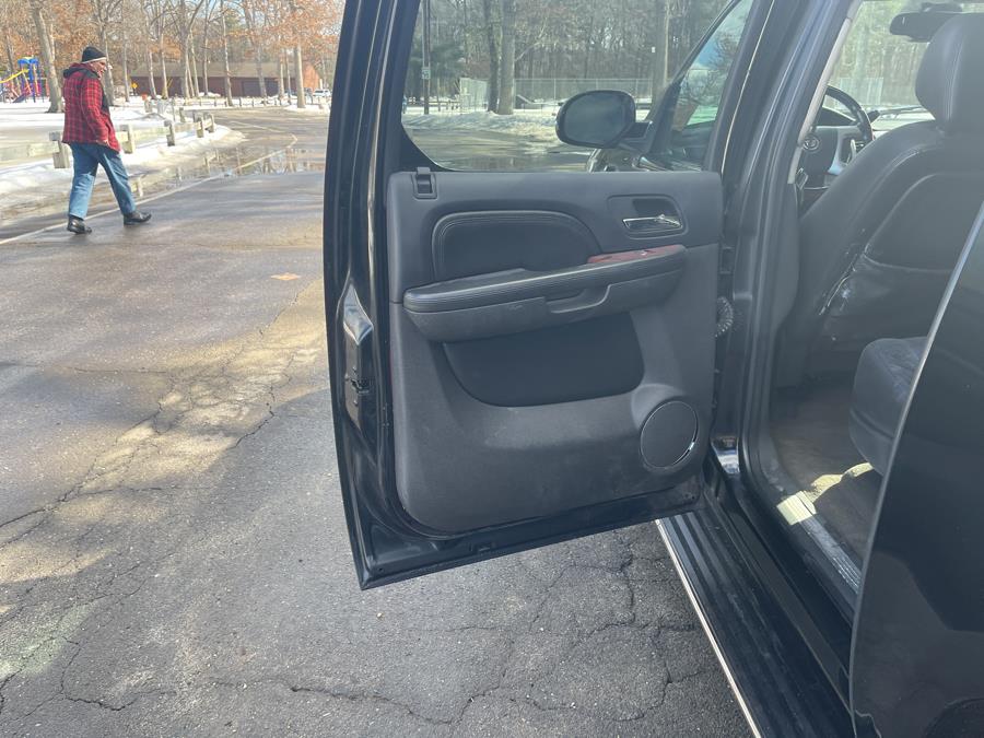 2008 Cadillac Escalade ESV photo