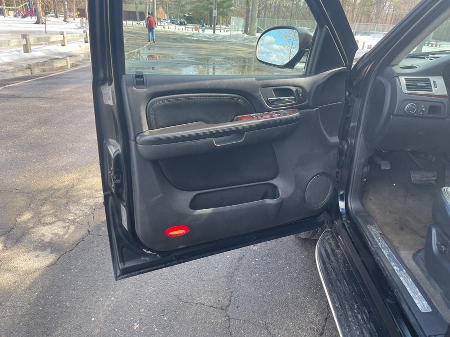 2008 Cadillac Escalade ESV photo