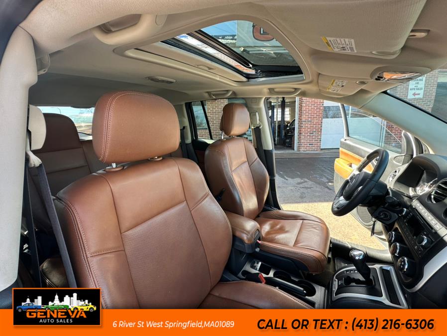 2016 Jeep Compass 4WD 4dr Latitude photo