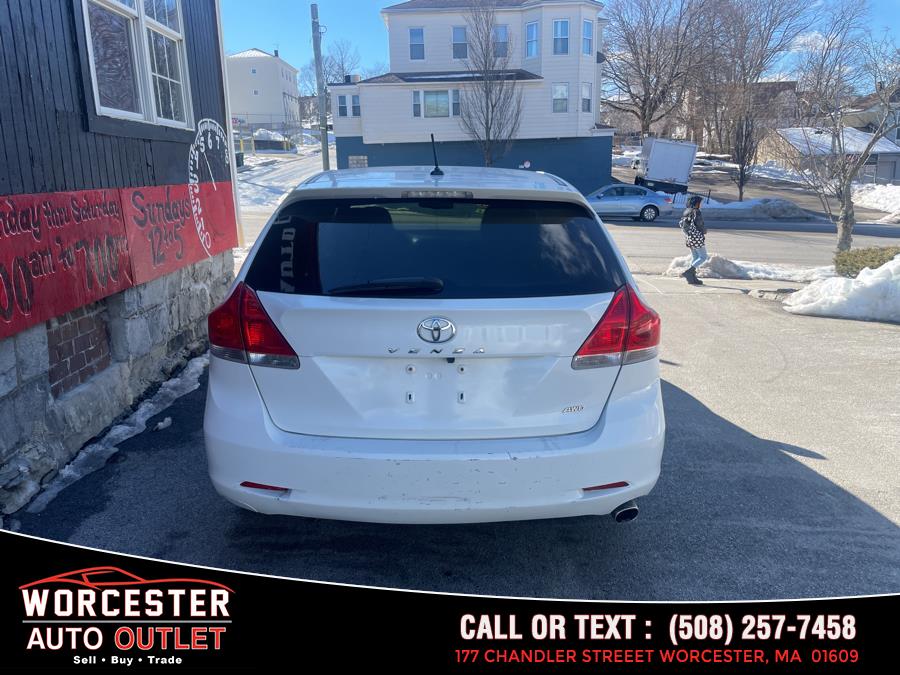 2010 Toyota Venza AWD 4cyl photo