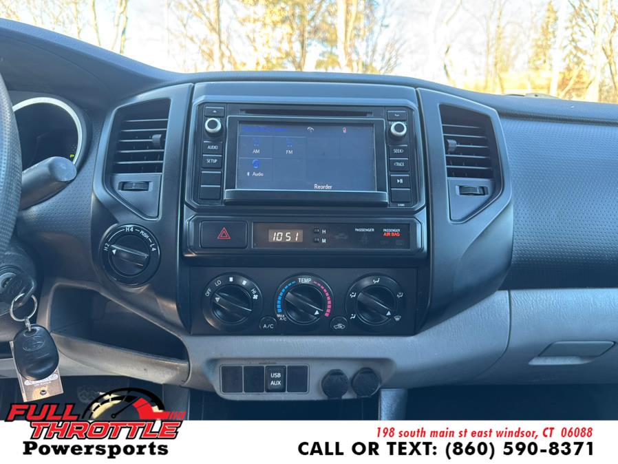 2014 Toyota Tacoma V6 photo