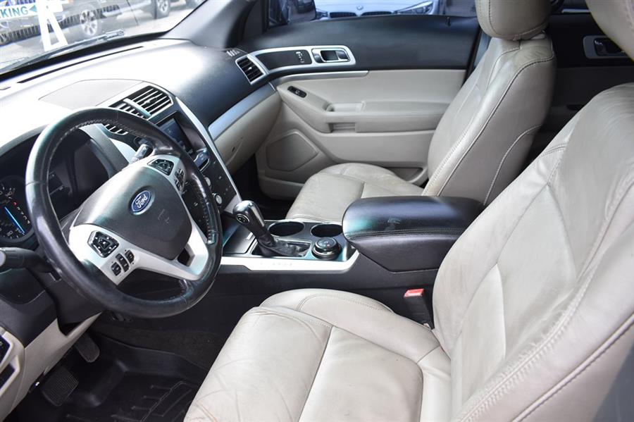 2014 Ford Explorer XLT photo