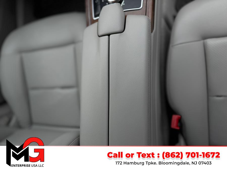 2012 Mercedes-Benz E-Class E350 4MATIC Luxury photo
