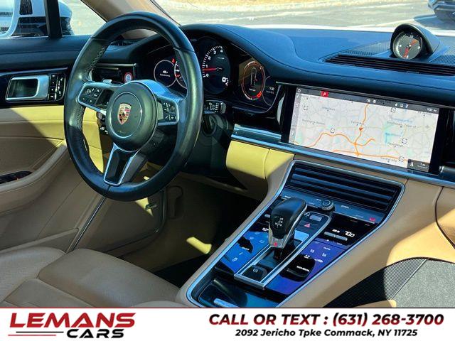 2018 Porsche Panamera 4 photo