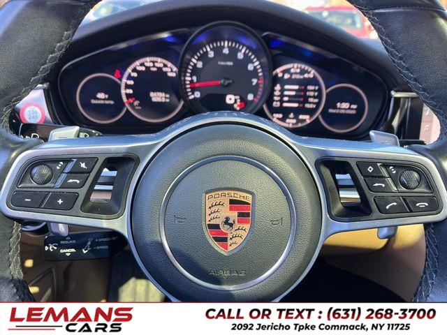 2018 Porsche Panamera 4 photo