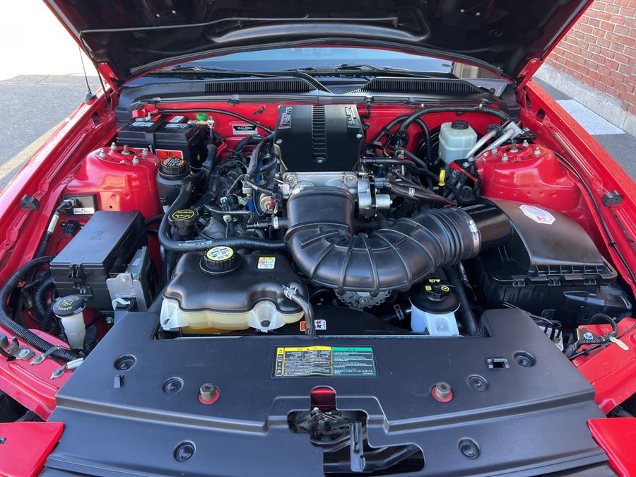 2006 Ford Mustang GT Deluxe photo