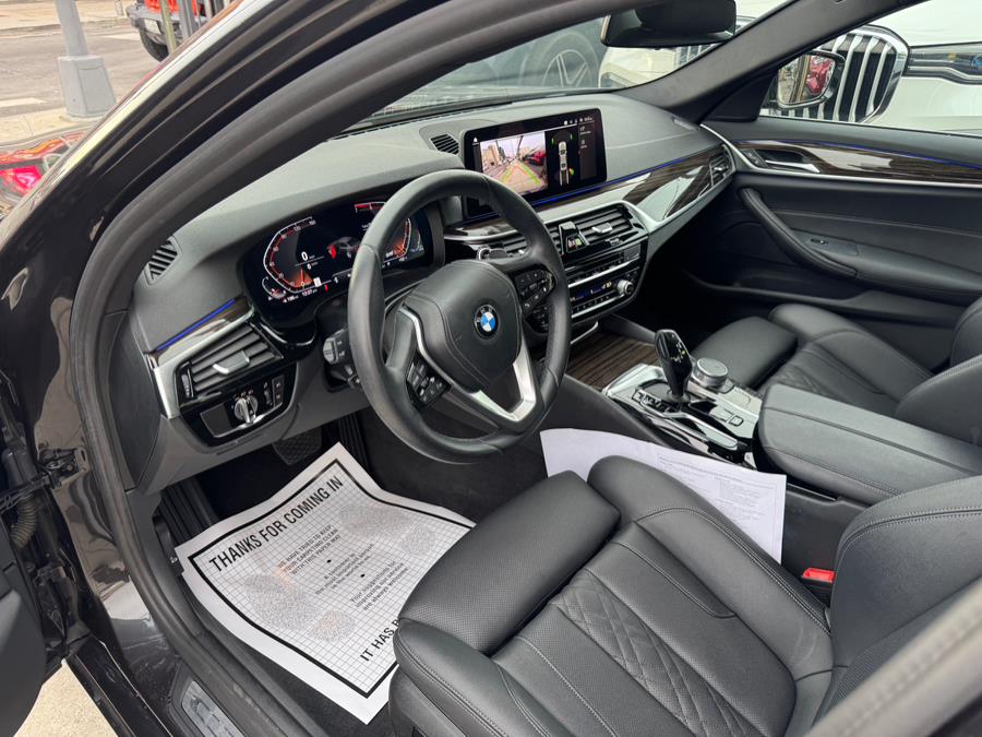 2022 BMW 5-Series 530i Sedan photo
