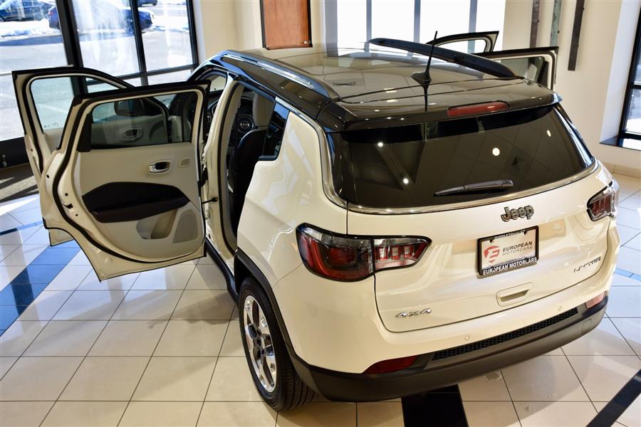 2021 Jeep Compass Limited photo