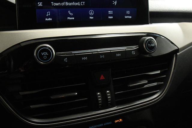 2021 Ford Escape Hybrid SEL photo