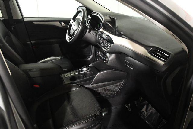 2021 Ford Escape Hybrid SEL photo